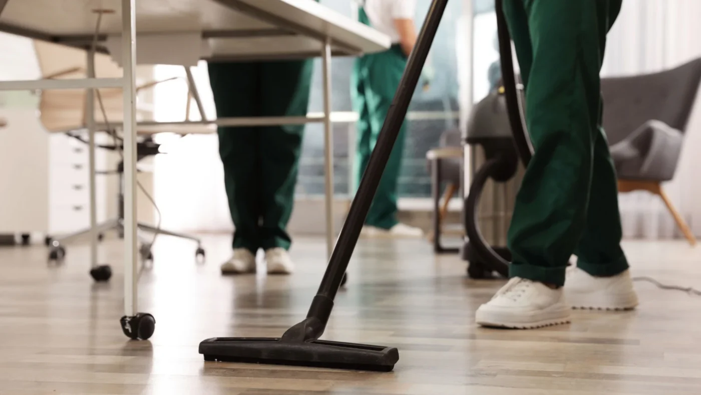 What is commercial cleaning? A complete guide to our services